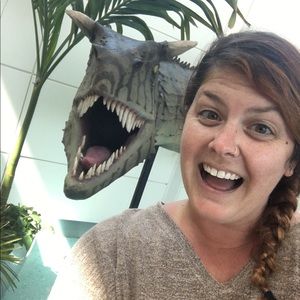 Meet your Posher, Liz